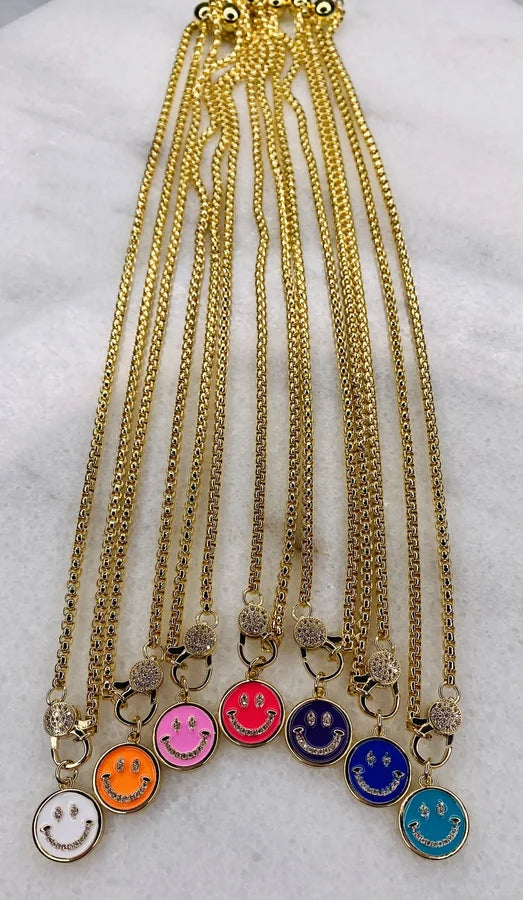 18" Gold Plated Box Link Chain w/ Enamel Happy Face Pendant & Magnetic Closure