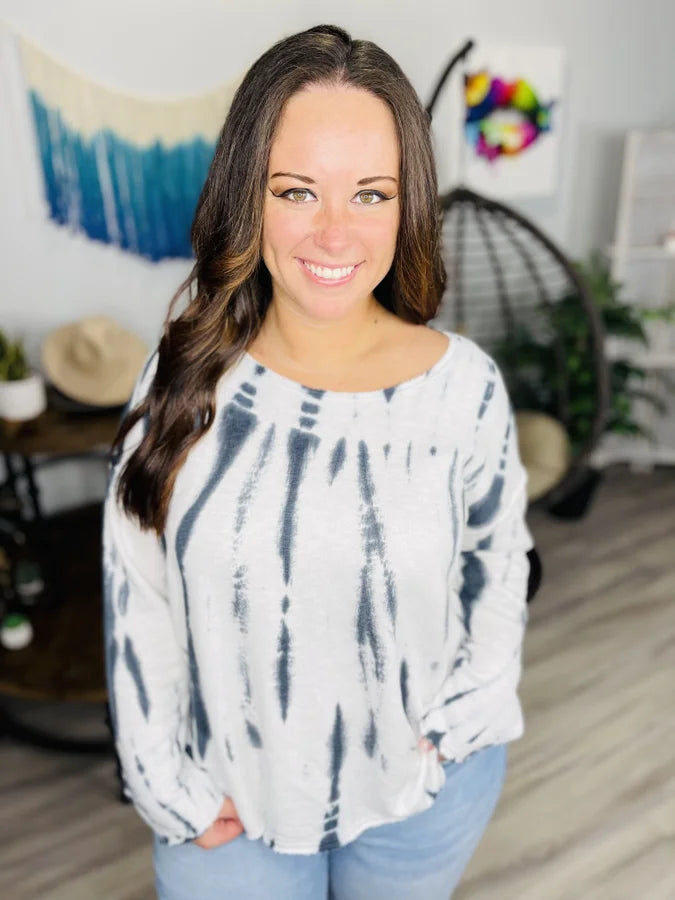 Reg. Ivory/Charcoal Tie Dye High-Low Long Sleeve Top