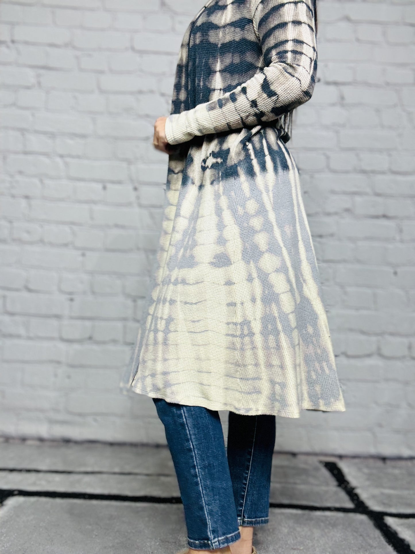 Navy/Beige Tie Dye Knit Cardigan
