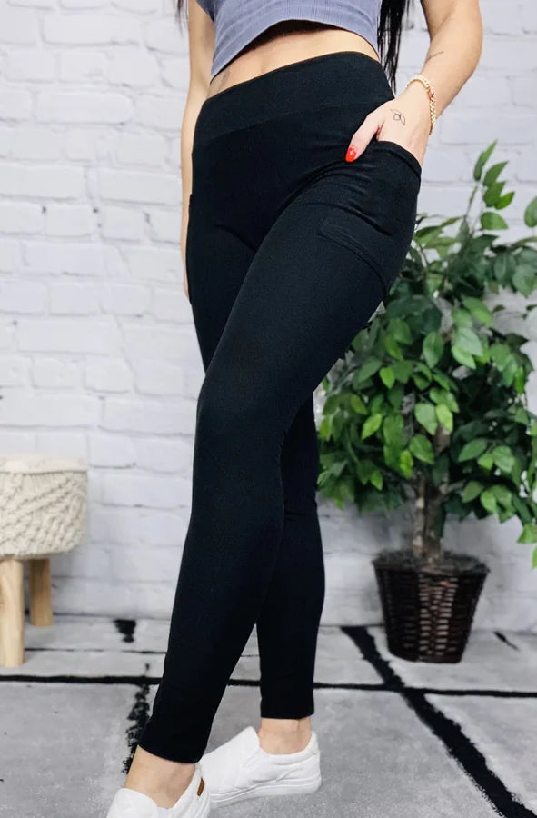 "A New Horizon" Black Full Length Leggings w/ Pocket - Reg/Plus