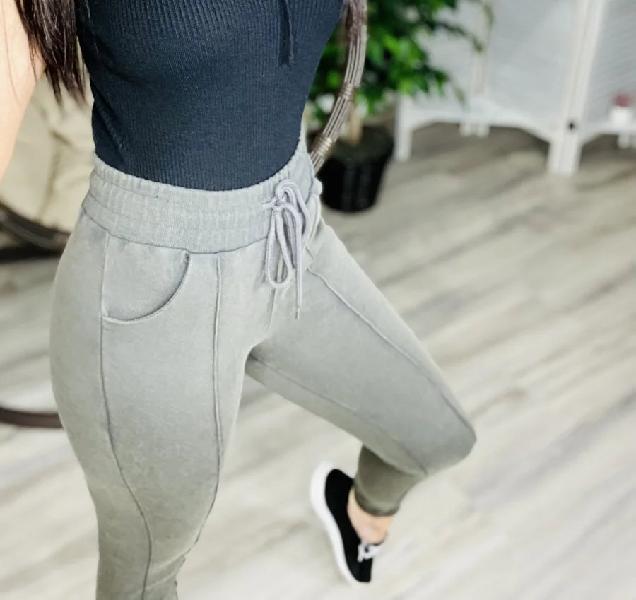 Reg/Plus Dark Olive Washed Joggers