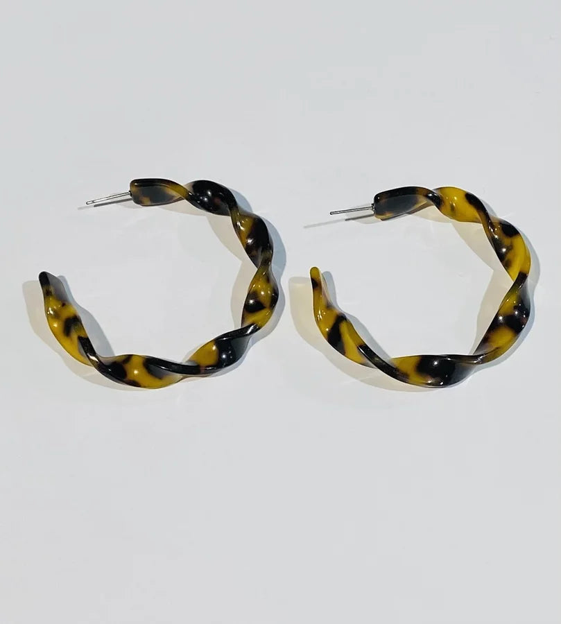 Twist Earrings - Tortoise