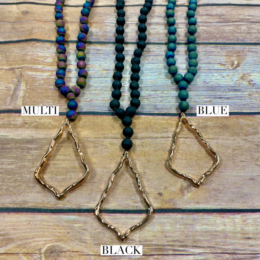 NATURAL STONE HAND KNOTTED METAL DROP NECKLACE