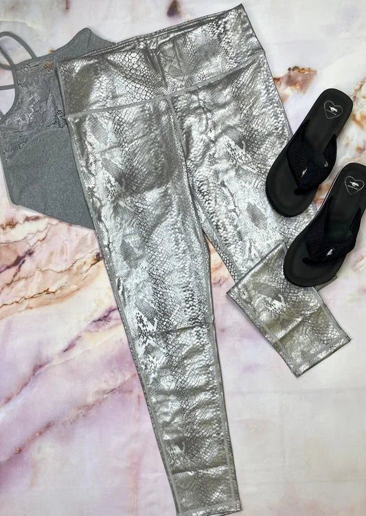 MONO B HIGH-WAISTED SNAKE PRINT LEGGINGS IN SILVER