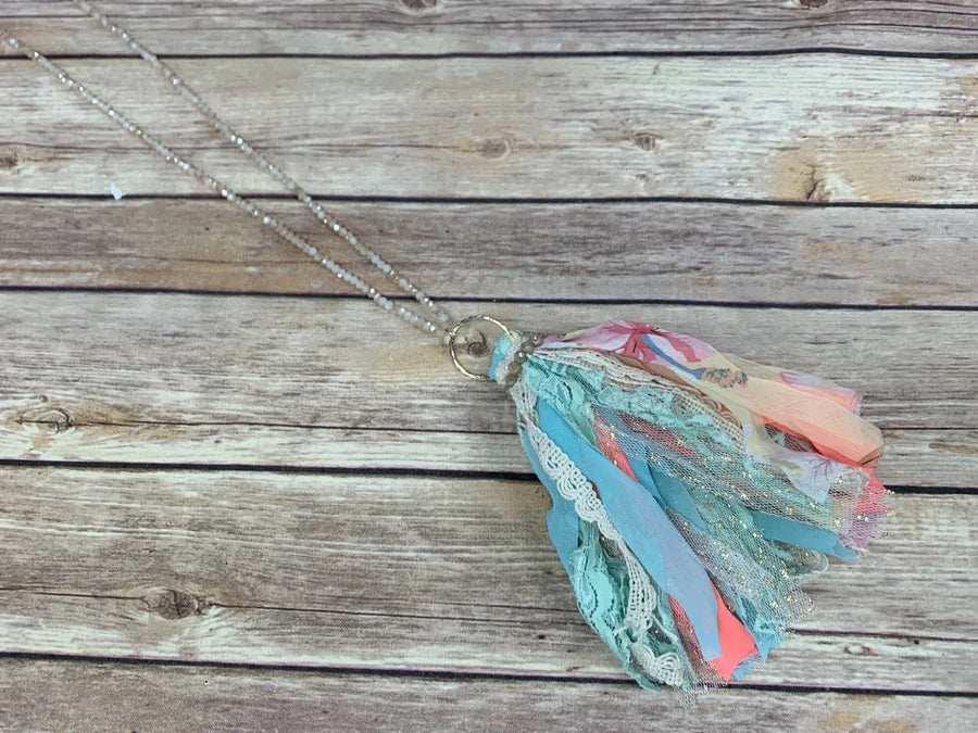 BEAUTY OF SPRING BEADED NECKLACE WITH PASTEL TASSEL