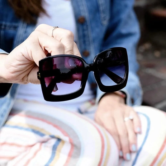 Megan Oversized Sunglasses- Black