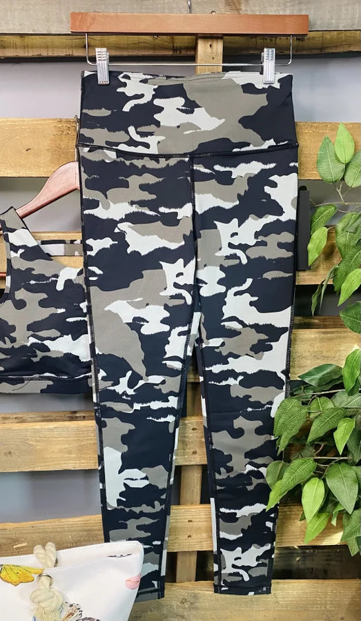 Mono B Jungle Camo Highwaist Leggings