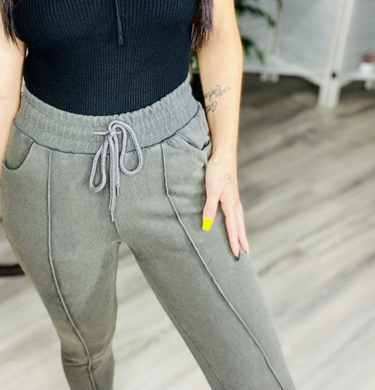 Reg/Plus Dark Olive Washed Joggers