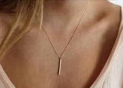 BAR PENDANT NECKLACE