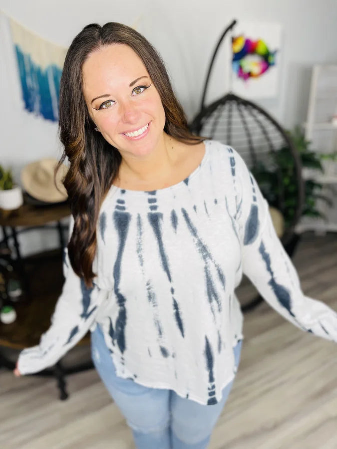 Reg. Ivory/Charcoal Tie Dye High-Low Long Sleeve Top