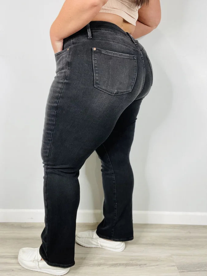 Judy Blue - "Leslie" Black High-Waisted Straight Leg Jeans