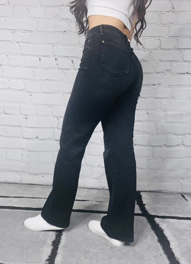 Judy Blue - "Leslie" Black High-Waisted Straight Leg Jeans