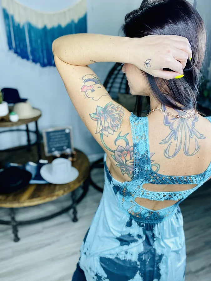 Reg. Aqua Tie Dye Crochet Lace Sleeveless Tunic Top