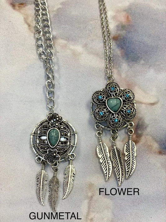 Silver Necklace w/ Dreamcatcher Pendant & Snap