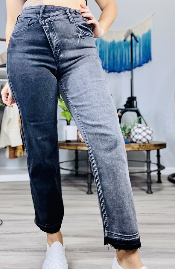 "Blair" High-Rise Crossover Two Tone Straight Leg Jeans - Reg/Plus