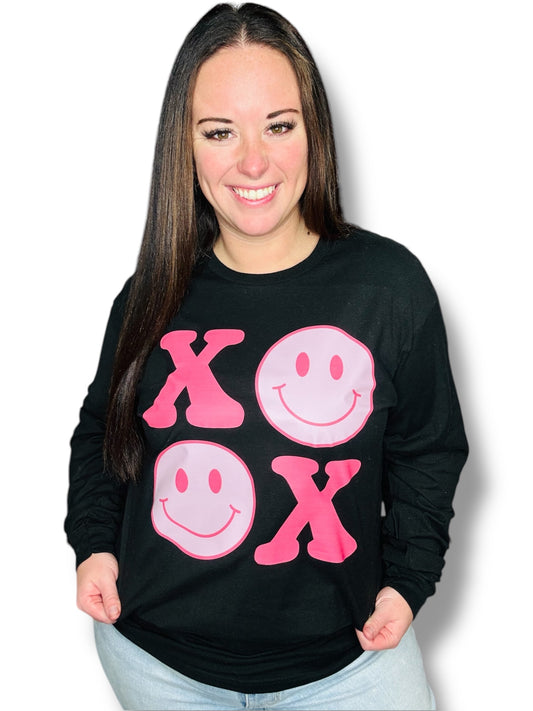 "XOXO Smile" Short Sleeve/Crewneck Sweatshirt