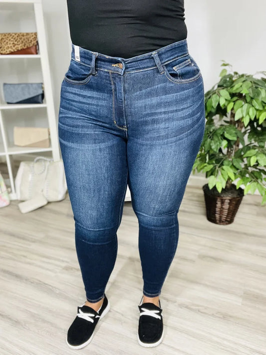 Judy Blue - Dark Blue High-Waisted Handsand Skinny Jeans - Reg/Plus