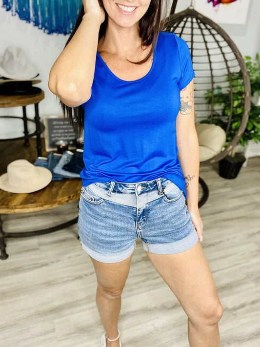 Judy Blue - Medium Blue High-Waisted Two-Tone Cuffed Shorts - Reg/Plus