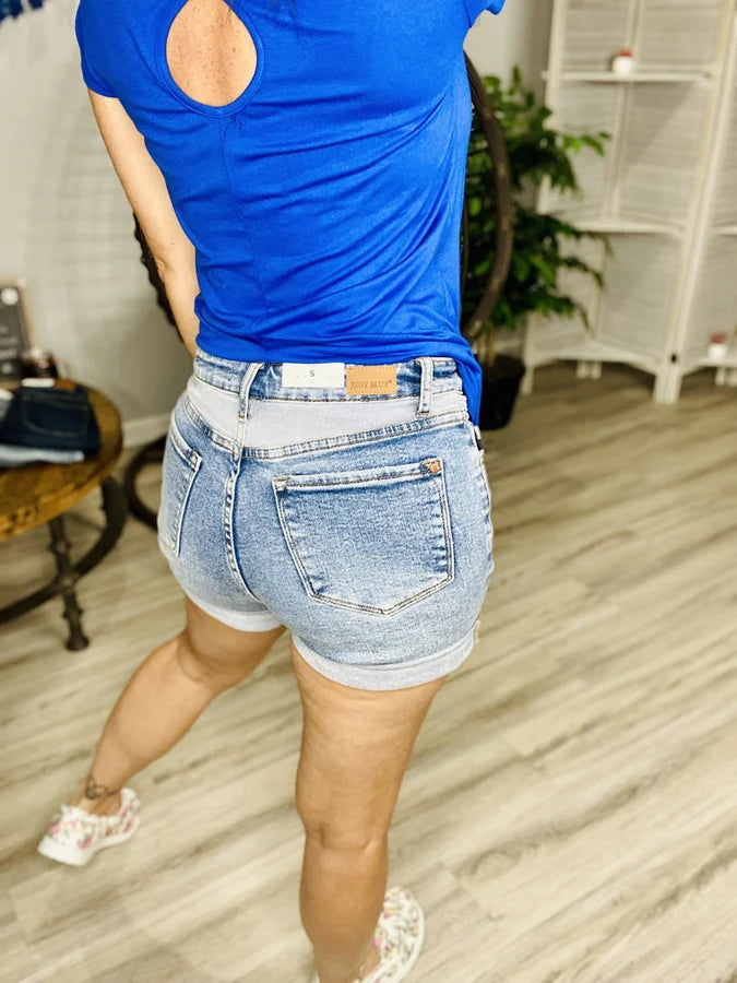 Judy Blue - Medium Blue High-Waisted Two-Tone Cuffed Shorts - Reg/Plus