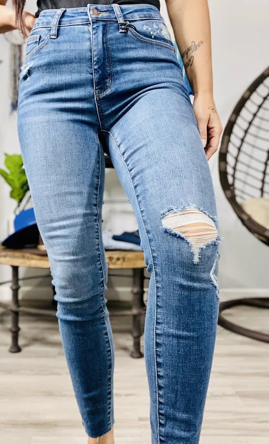 Judy Blue - "Chasing the Dandelions" High-Waisted Skinny Jeans - Reg/Plus