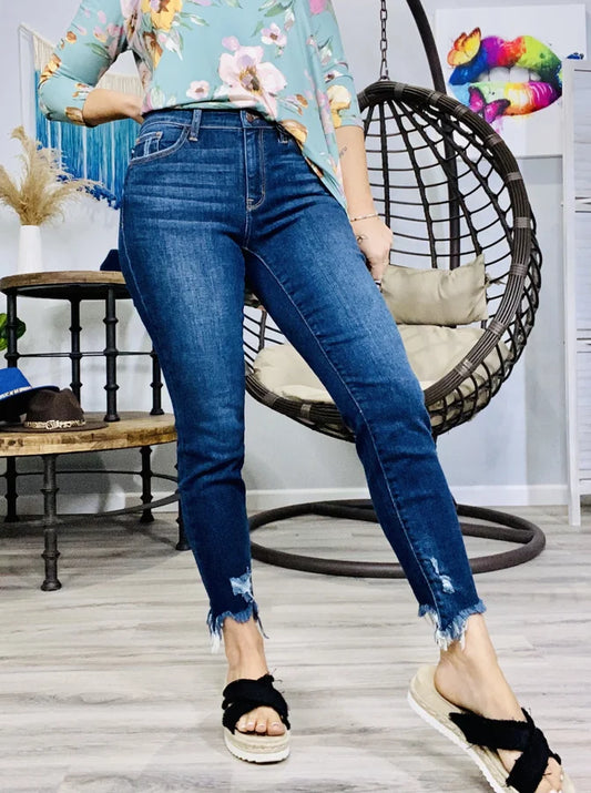 Judy Blue - "Always Worth It" Mid-Rise Slim Fit Jeans - Reg/Plus