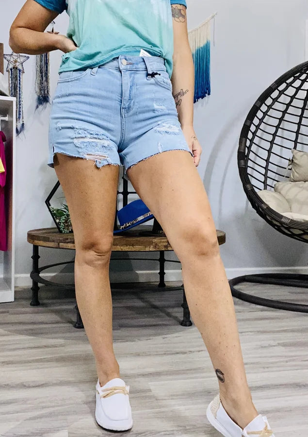 Judy Blue - "Chase Your Dreams" High-Waisted Cutoff Shorts - Reg/Plus