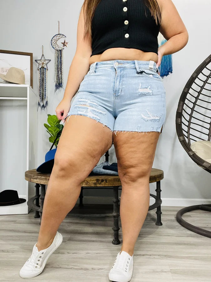 Judy Blue - "Chase Your Dreams" High-Waisted Cutoff Shorts - Reg/Plus