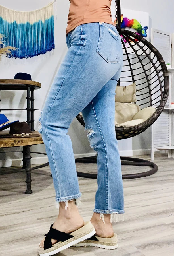 Judy Blue - "Bringin' Back the 90s" High-Waisted Straight Leg Jeans - Reg/Plus