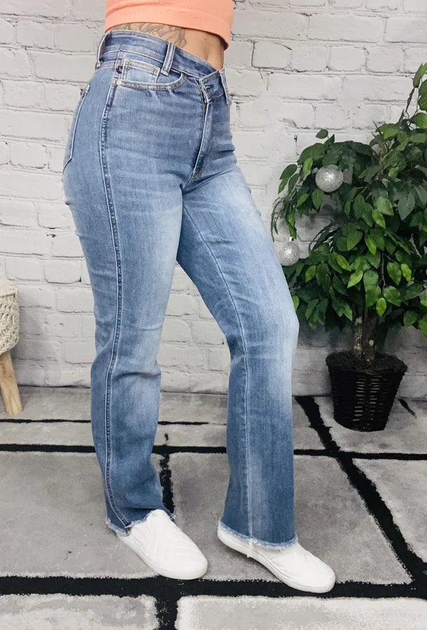 Judy Blue - "Christy" Medium Blue High-Waisted Crossover Dad Jeans - Reg/Plus