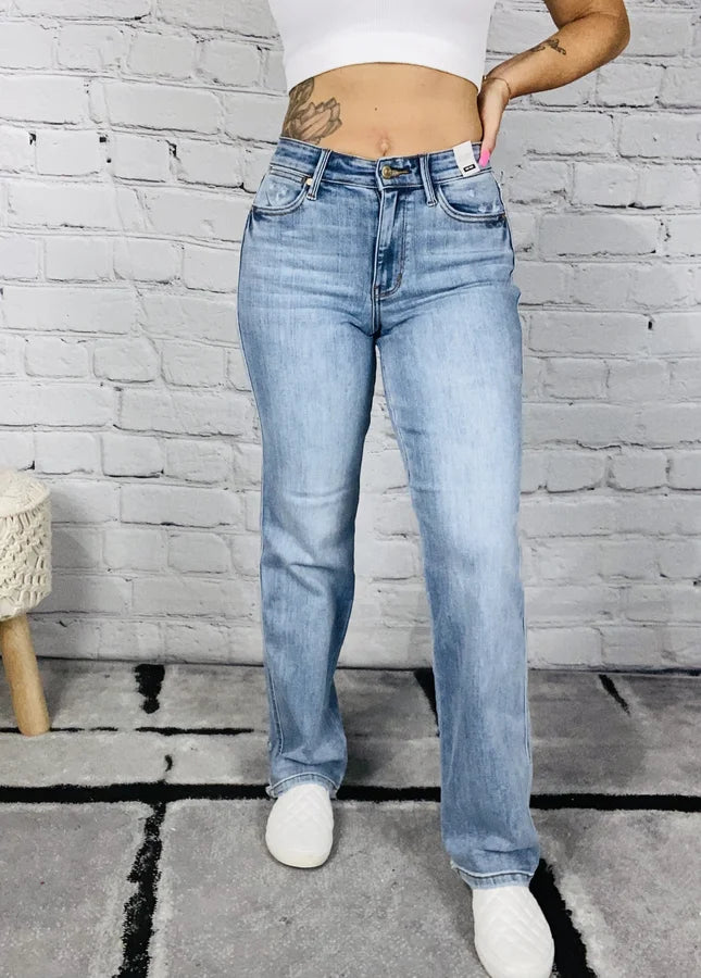 Judy Blue - "Julie" Medium Blue Mid-Rise Dad Jeans - Reg/Plus