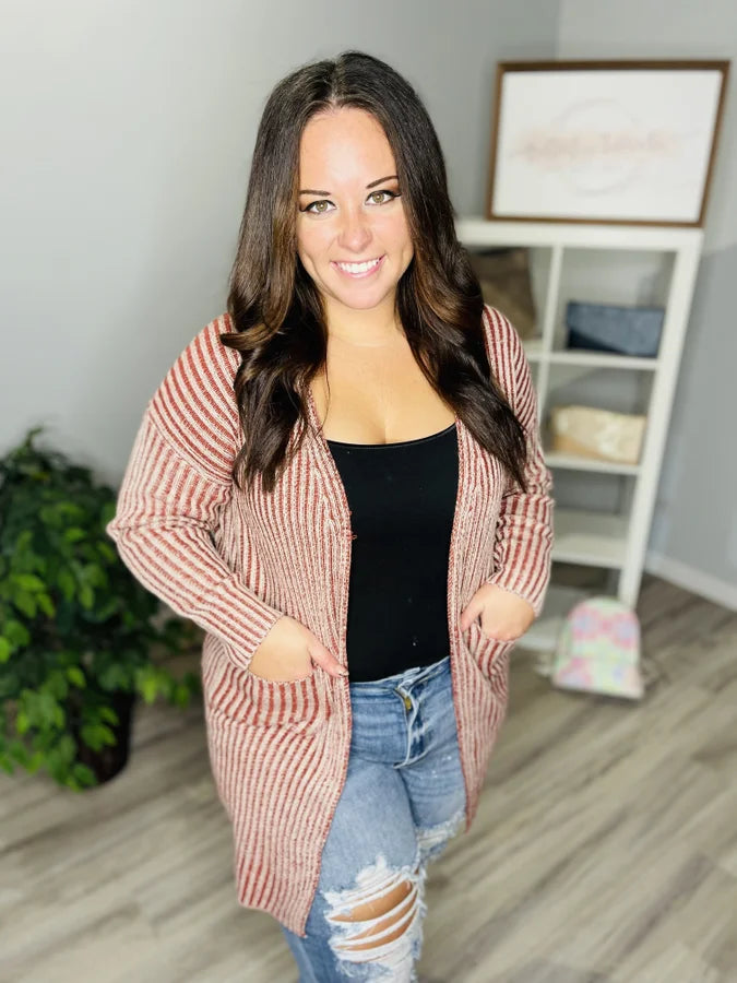 Reg. Ivory/Brick Red Ribbed Cardigan