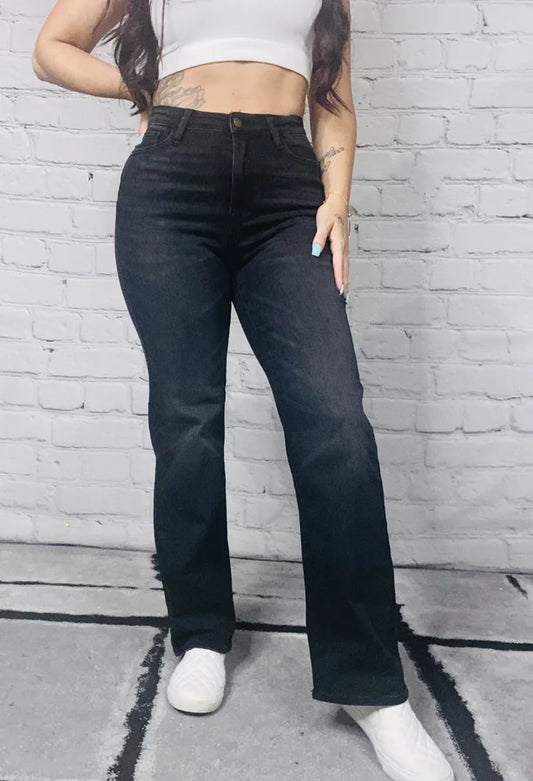 Judy Blue - "Leslie" Black High-Waisted Straight Leg Jeans