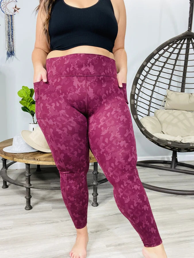 "Can't Find Me" Wine Camo Leggings - Reg/Plus
