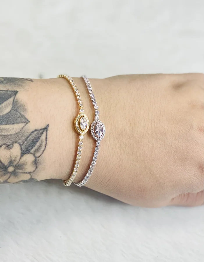 Dainty Oval Slider Bracelet with Crystals