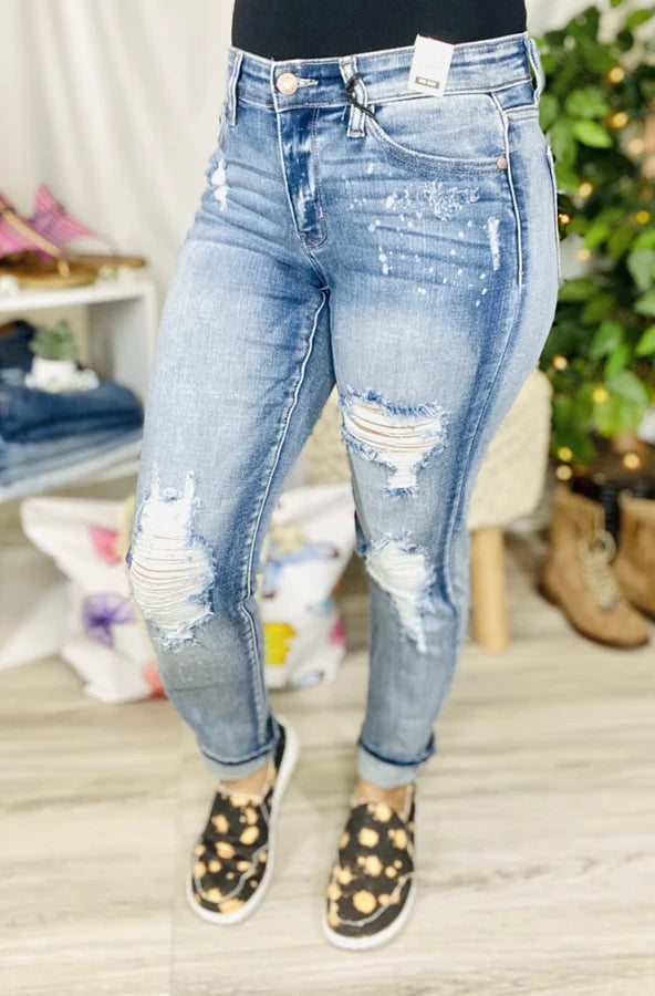 Judy Blue - Mid-Rise Destroyed Bleach Splatter Boyfriend Jeans - Reg/Plus