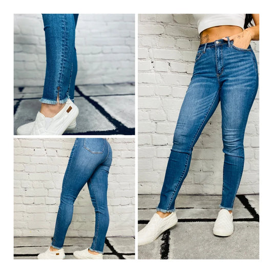 Judy Blue - "Carly" Medium Blue High-Waisted Tummy Control Skinny Jeans - Reg/Plus