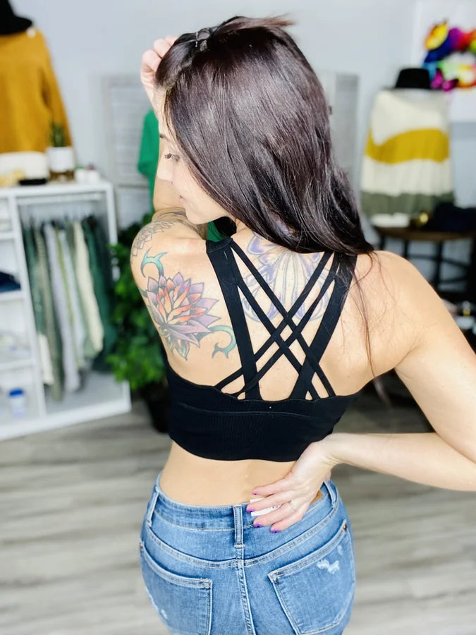Reg/Plus Black Cropped Yoga Top