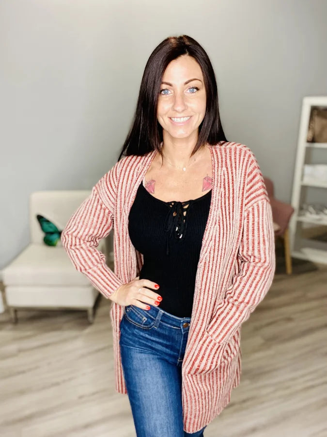 Reg. Ivory/Brick Red Ribbed Cardigan
