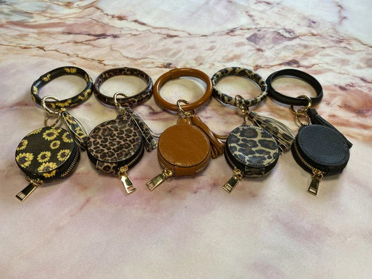 Key Ring w/ Matching Tassel & Case for Earphones